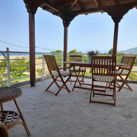 The Veranda With Sea View شقة أغياكامبوس