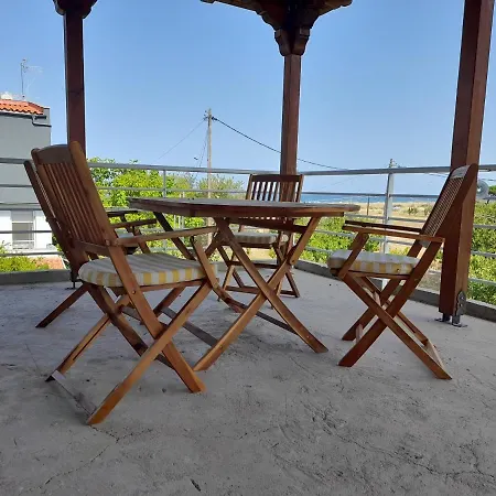 The Veranda With Sea View شقة أغياكامبوس